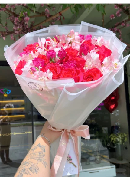 Buquê Euforia com 15 rosas