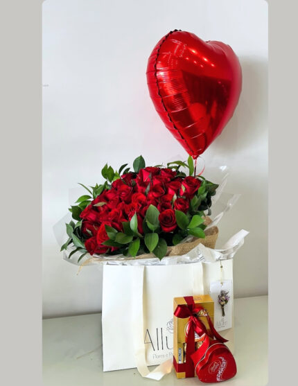 Buquê 40 rosas, balão e chocolates