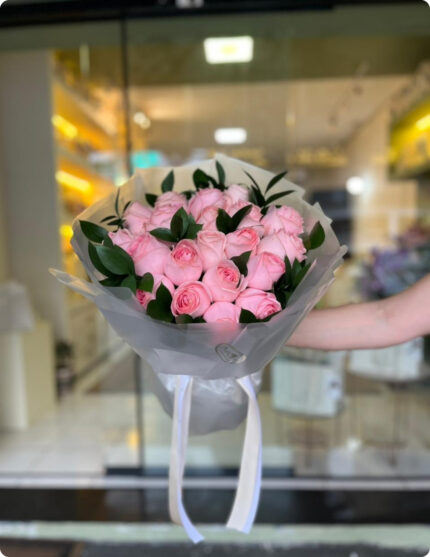 Buquê 20 Rosas coloridas