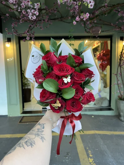 Buquê de 15 Rosas Vermelhas
