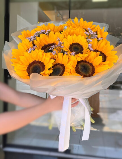 Buquê de 12 girassóis